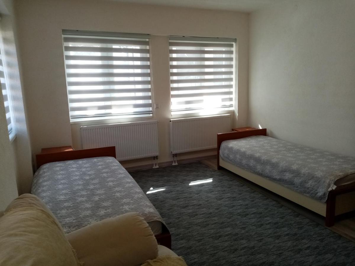 Apartment Azra - Sarajevo, Ilidza Bagian luar foto