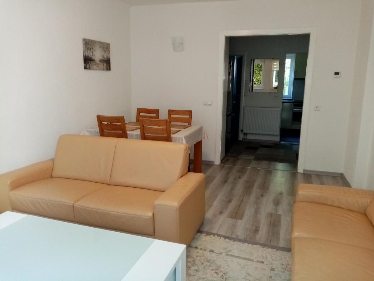 Apartment Azra - Sarajevo, Ilidza Bagian luar foto