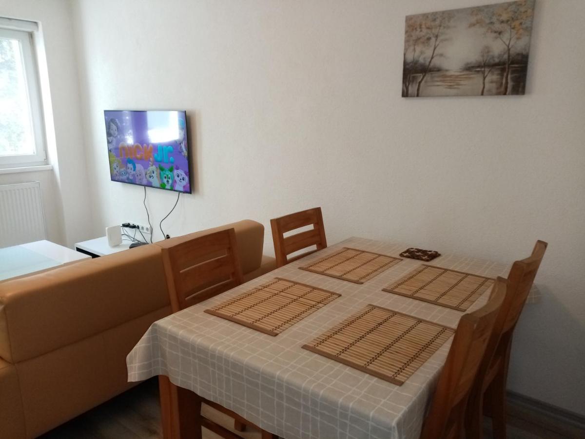Apartment Azra - Sarajevo, Ilidza Bagian luar foto